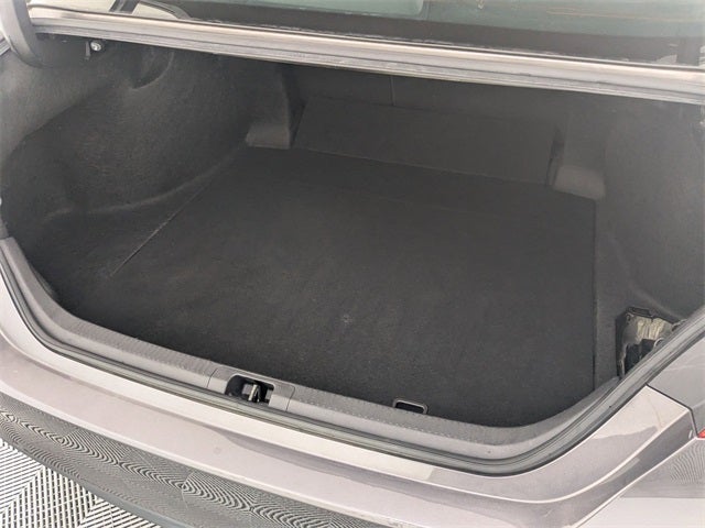 2023 Toyota Camry Hybrid LE