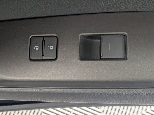 2023 Toyota Camry Hybrid LE