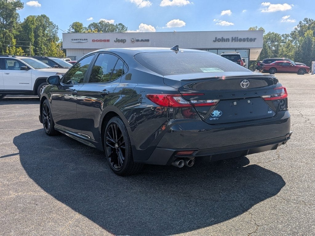 2025 Toyota Camry SE