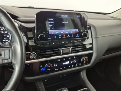 2022 Nissan Pathfinder Platinum