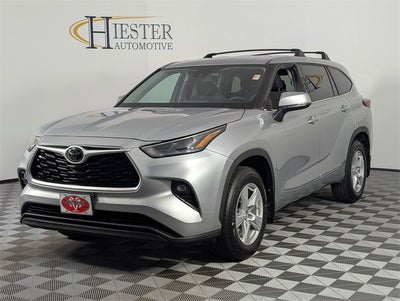 2022 Toyota Highlander LE
