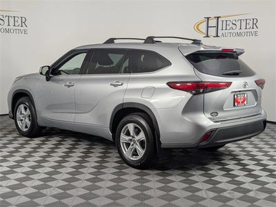 2022 Toyota Highlander LE