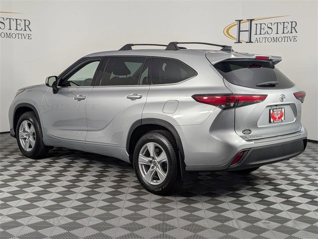 2022 Toyota Highlander LE
