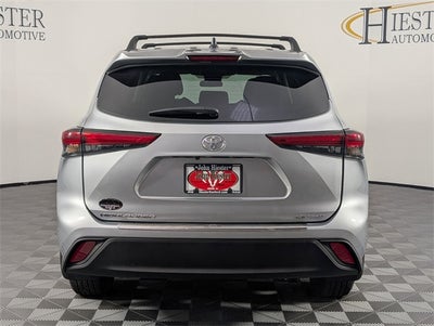 2022 Toyota Highlander LE