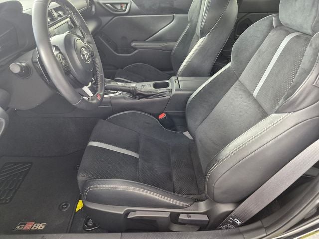 2025 Toyota GR86 Premium