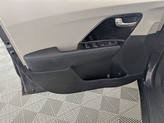 2019 Kia Niro Plug-In Hybrid EX