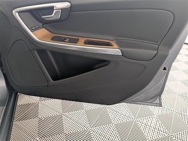 2016 Volvo S60 Inscription T5