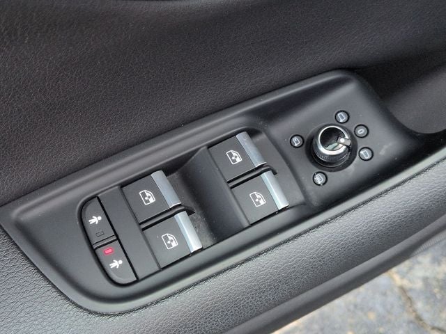 2019 Audi Q7 45 Premium Plus quattro