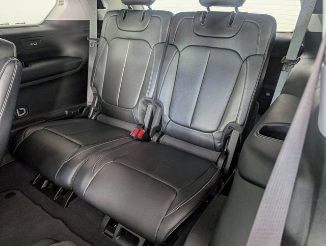 2023 Jeep Grand Cherokee L Limited 4x2