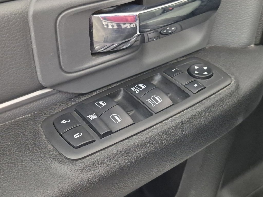 2021 RAM 1500 Classic SLT