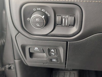 2026 RAM 1500 Tungsten Crew Cab 4x4 5'7" Box