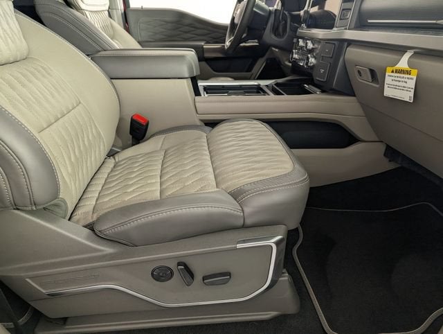 2025 Ford F-350 Platinum