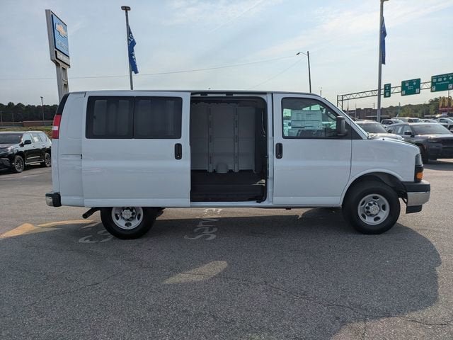 2026 Chevrolet Express Cargo 1WT