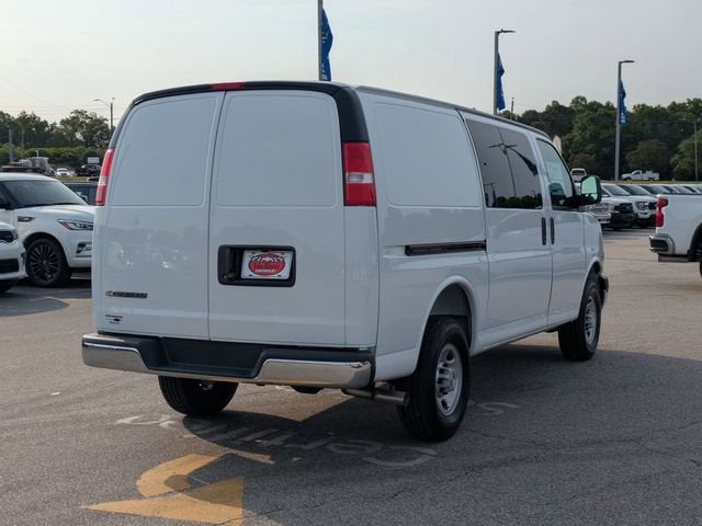 2026 Chevrolet Express Cargo 1WT