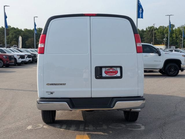 2026 Chevrolet Express Cargo 1WT