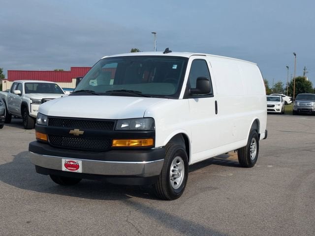 2026 Chevrolet Express Cargo 1WT