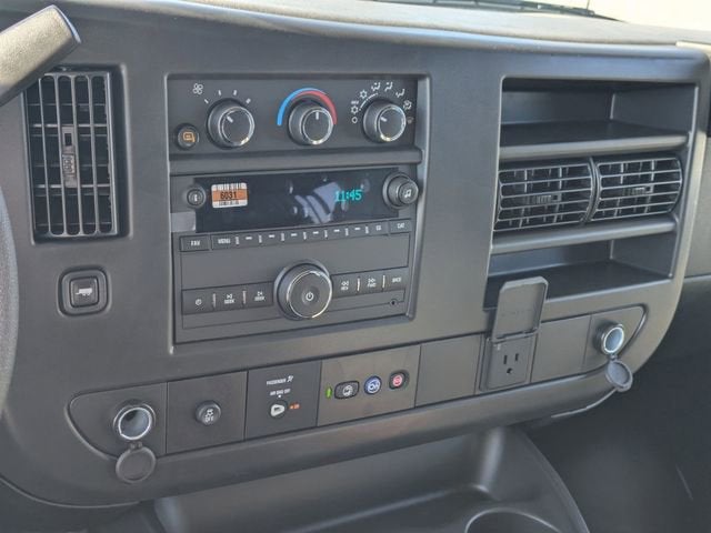 2026 Chevrolet Express Cargo 1WT