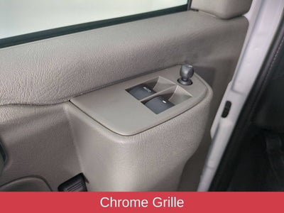 2025 Chevrolet Express Cargo WT