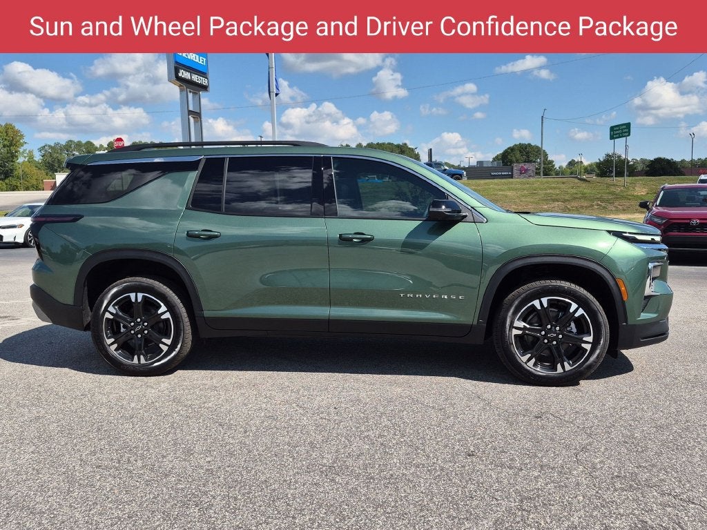 2027 Chevrolet Traverse LT