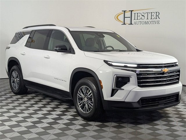 2024 Chevrolet Traverse LT