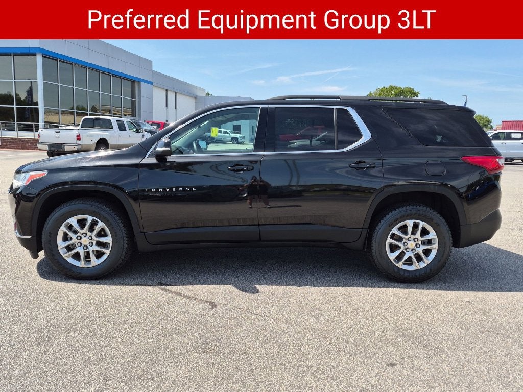 2021 Chevrolet Traverse LT Leather