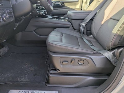 2025 Chevrolet Suburban RST