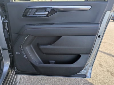 2025 Chevrolet Suburban RST