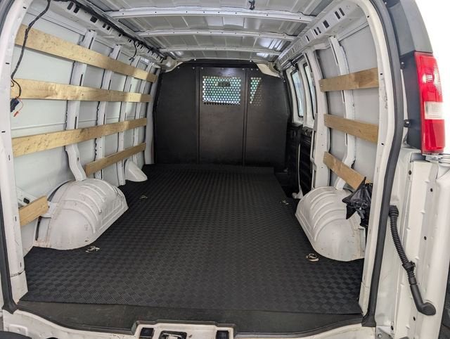 2024 GMC Savana Cargo 2500 Work Van