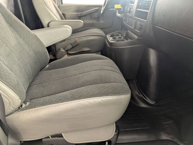 2024 GMC Savana Cargo 2500 Work Van