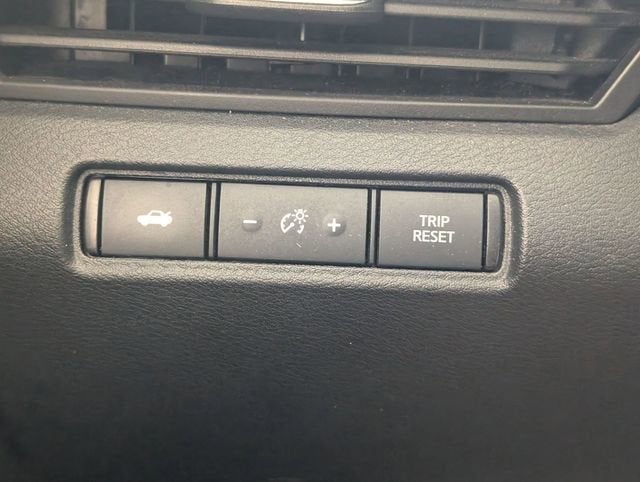 2022 Nissan Altima SR FWD