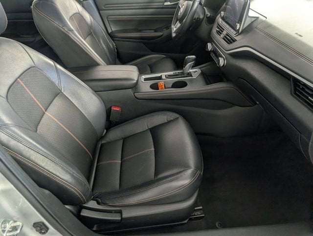 2022 Nissan Altima SR FWD