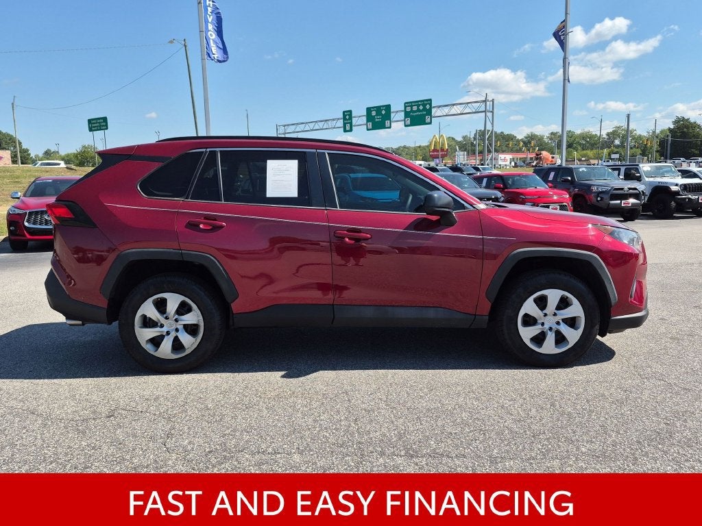 2020 Toyota RAV4 LE