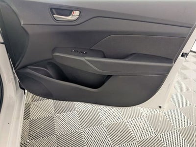 2022 Hyundai Accent SE