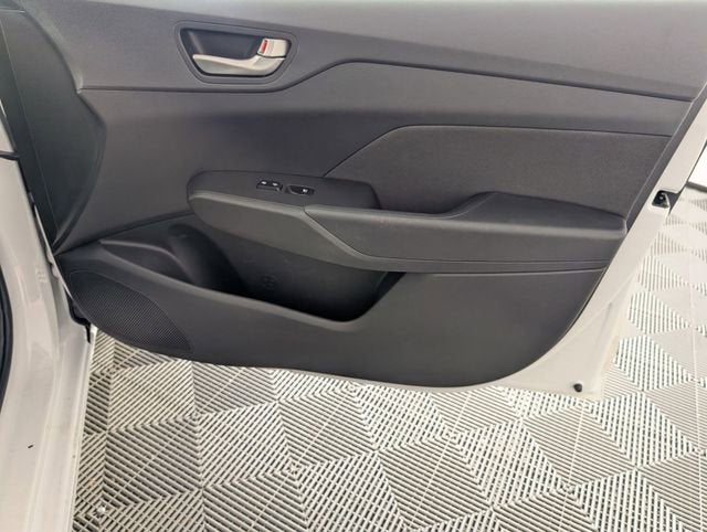 2022 Hyundai Accent SE