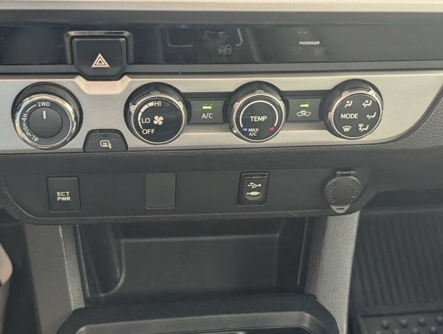 2017 Toyota Tacoma SR5 V6