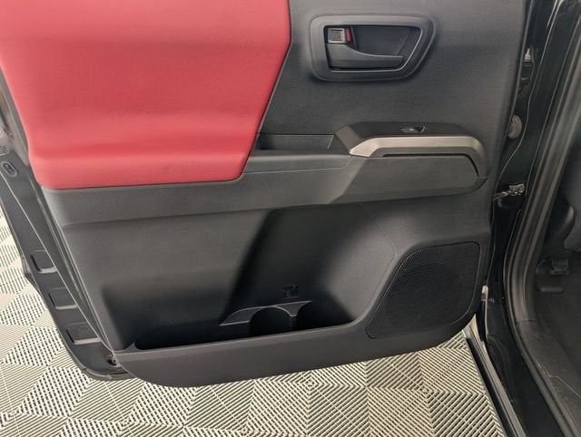 2021 Toyota Tacoma SR5 V6