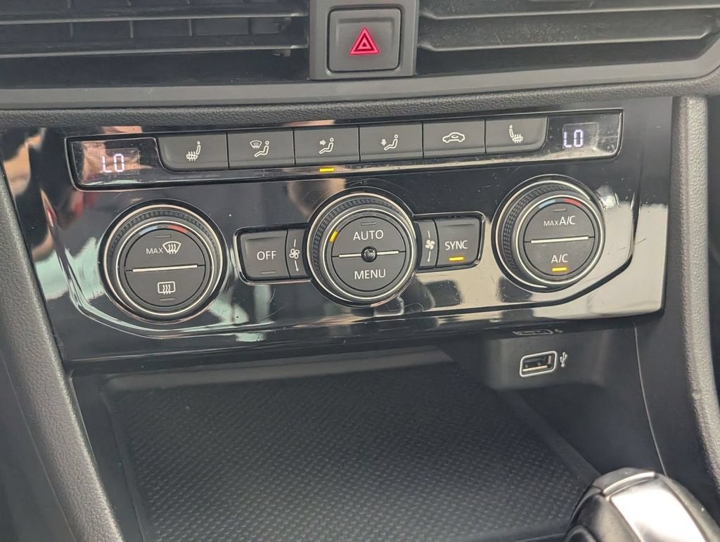 2019 Volkswagen Jetta 1.4T R-Line