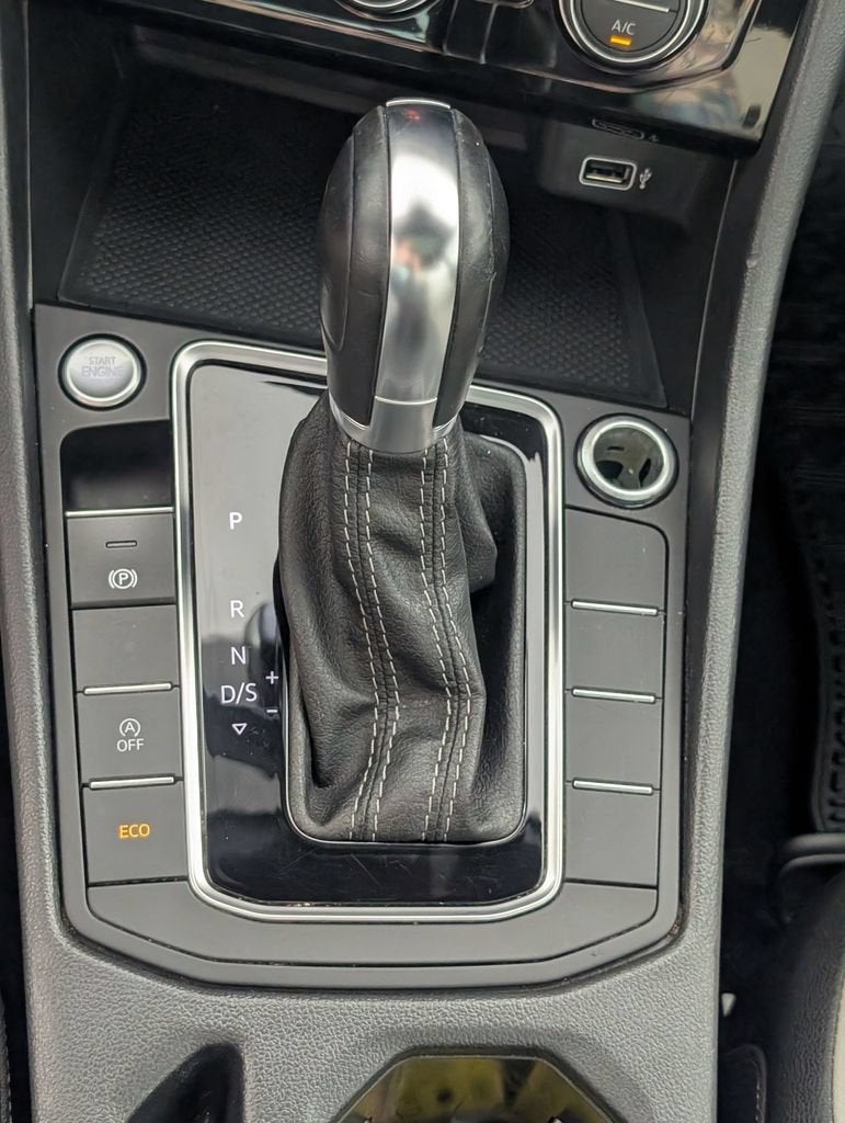2019 Volkswagen Jetta 1.4T R-Line