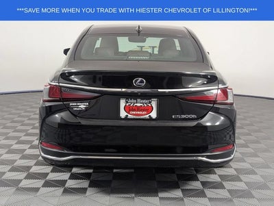 2022 Lexus ES 300h Ultra Luxury