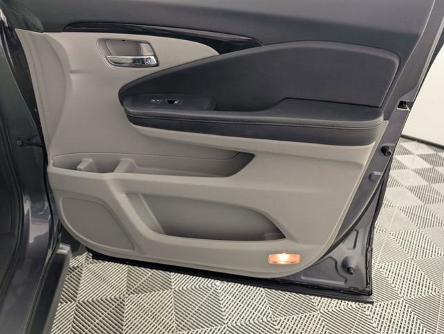 2019 Honda Pilot Touring 7-Passenger