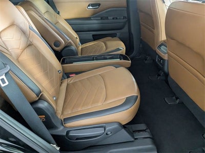 2022 Nissan Pathfinder Platinum