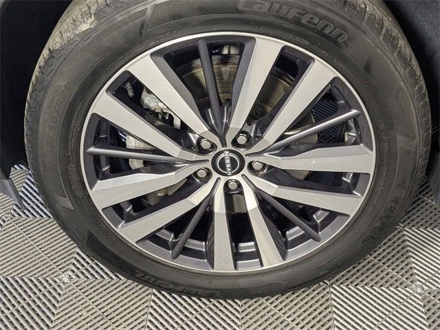 2022 Nissan Pathfinder Platinum