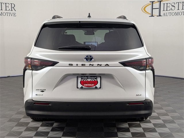 2025 Toyota Sienna XLE