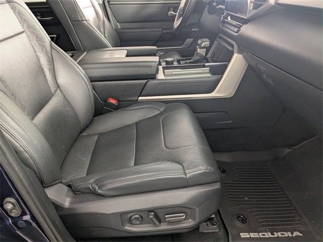 2024 Toyota Sequoia SR5