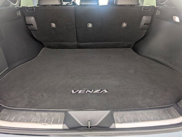 2022 Toyota Venza LE