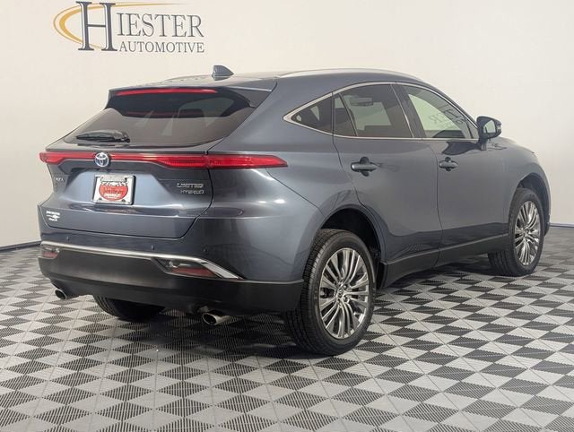 2022 Toyota Venza LE