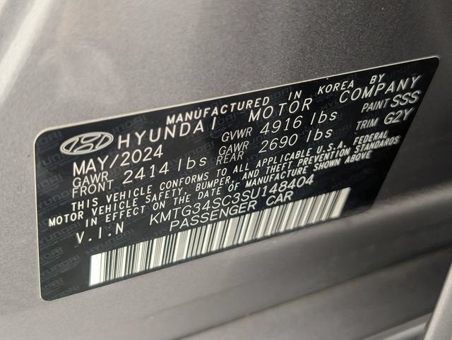 2025 Genesis G70 2.5T