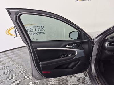 2023 Genesis G70 2.0T RWD