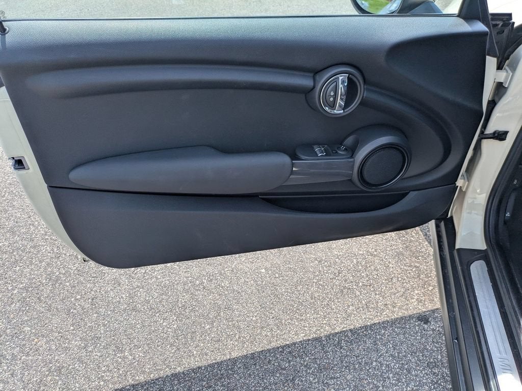 2017 MINI Hardtop Cooper
