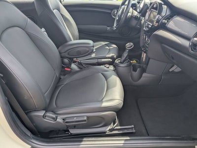 2017 MINI Hardtop Cooper